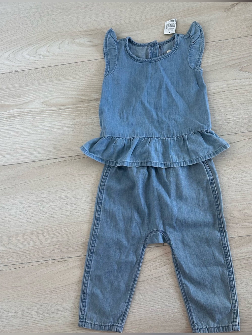 Baby GAP Light Denim Blue Ruffle 2 piece 12-18 months BNWT